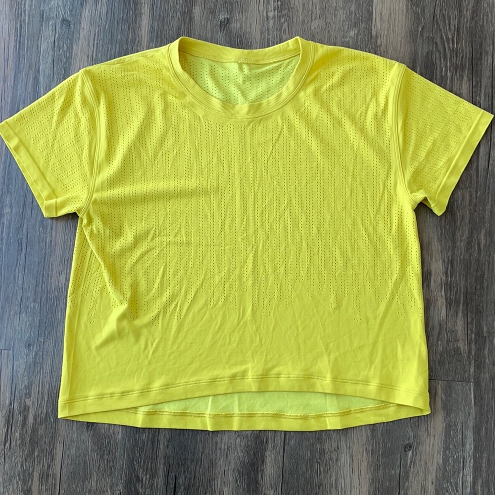 Lululemon Train to Be Short Sleeve